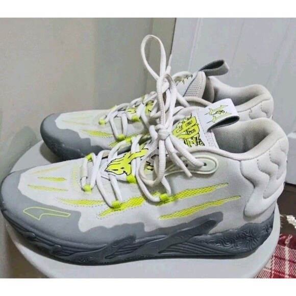 PUMA LaMelo Ball MB.03 Hills- Men 8.5 US main image 8